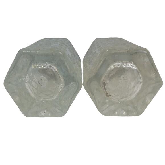 Pair of Vintage Glass 1950s Diner Style Silver Top Salt & Pepper Shakers - Picture 3 of 3